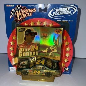 2001 Winner’s Circle Double Platinum Jeff Gordon 24 Dupont Looney Tunes …